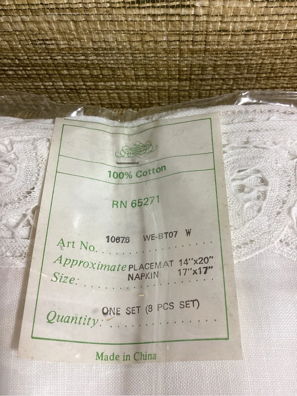 Vintage 100% Cotton White Lace-Edged Linen Placemat Set with Matching Napkins